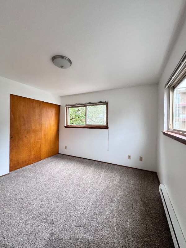 Building Photo - 3043 NE 140th St