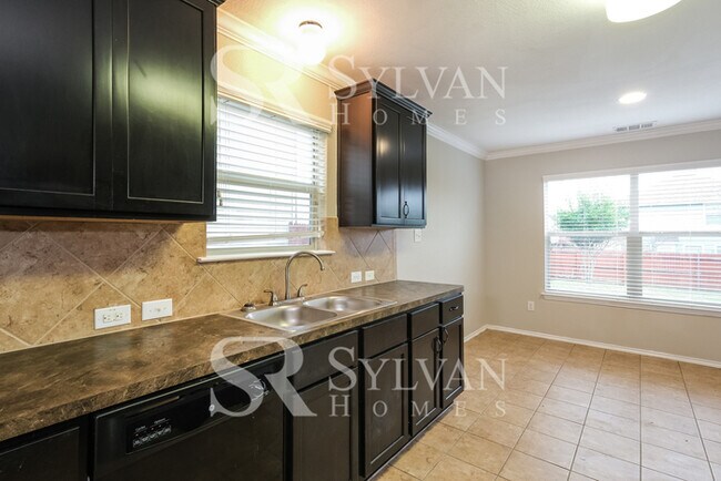 Building Photo - Coming HOME never felt so good!