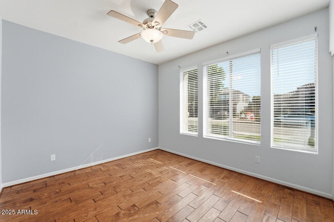 Building Photo - 7180 W Trails Dr