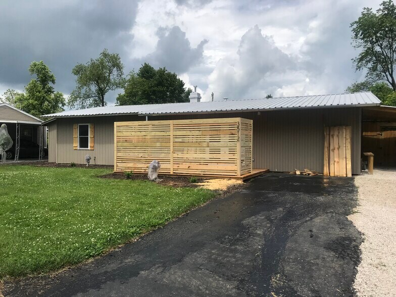 Building Photo - 3512 N Kingsley Dr