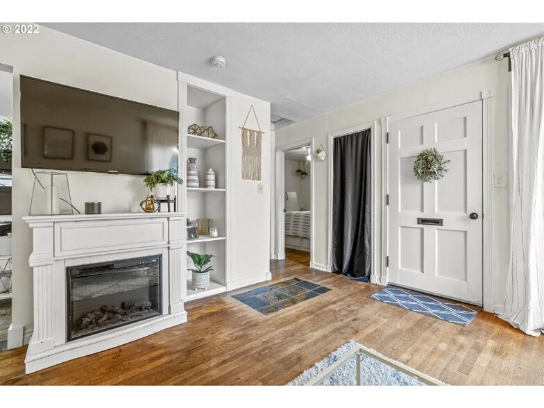 Building Photo - 1059 17th Ave