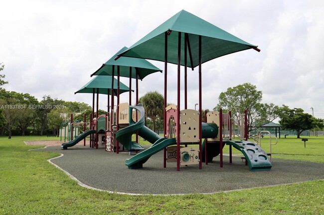 Building Photo - 6240 Gauntlet Hall Ln