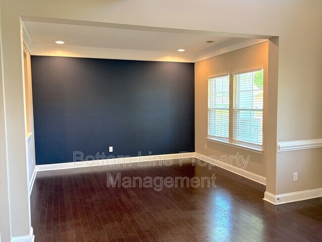 Building Photo - 178 Alexandria Dr