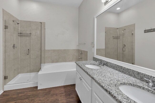 Building Photo - 11829 Gold Creek Dr E