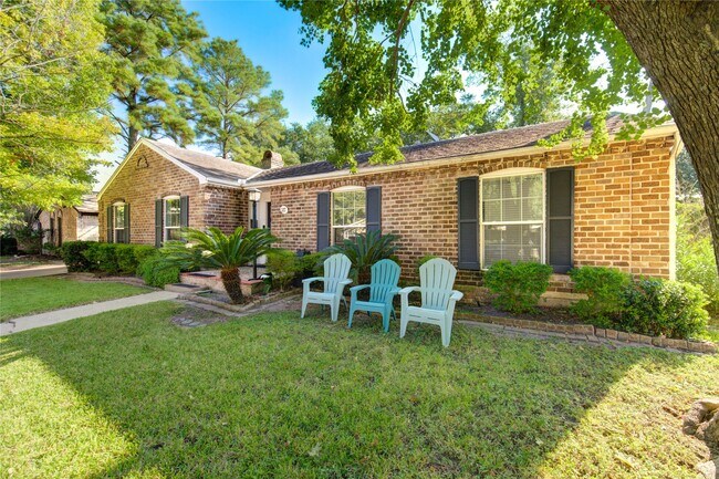 Building Photo - 1107 Blue Willow Dr