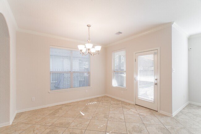 Building Photo - 7 Deer River Cir