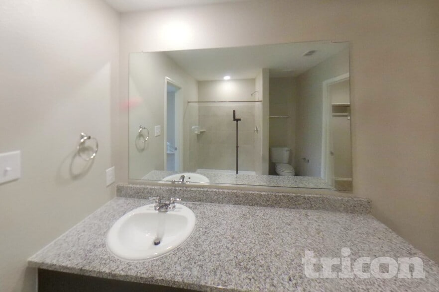 Building Photo - 1740 Claireborne Court Little Elm TX