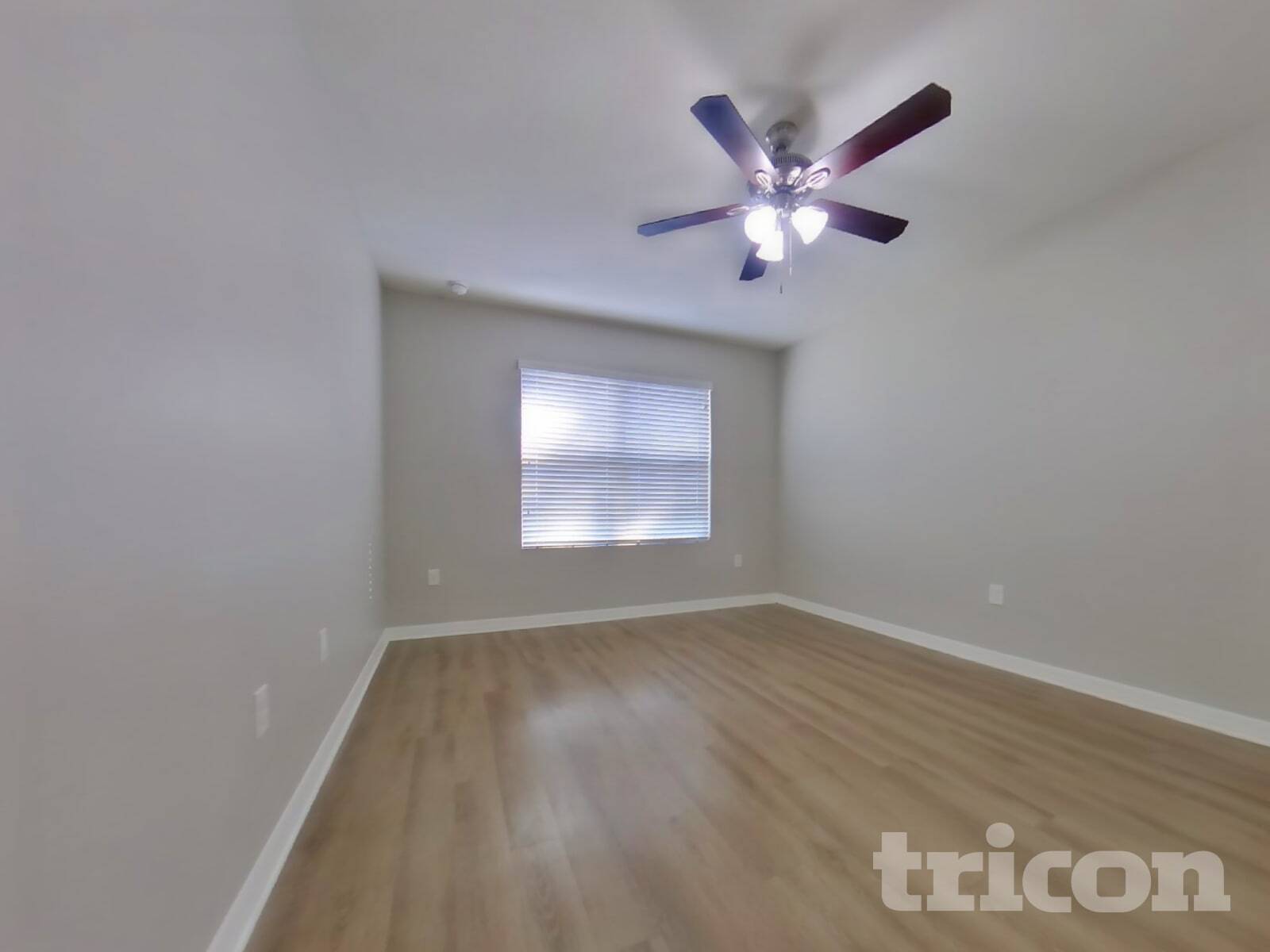 Building Photo - 2449 Valhalla Dr