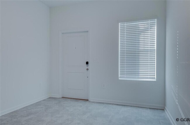 Building Photo - 3149 Laurent Lp