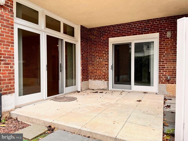 Building Photo - 35 Quarry St