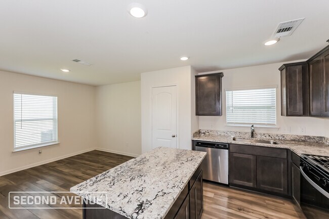 Building Photo - 9612 Sierra Grande Dr
