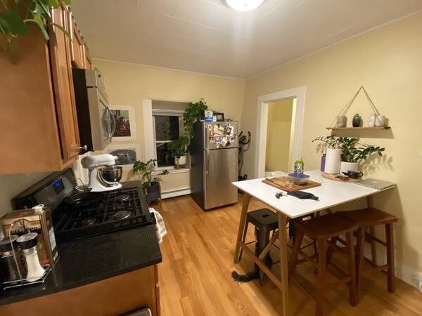 Building Photo - 16 Claremon St