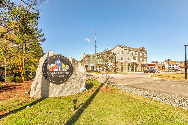 Building Photo - Cobblestone Village