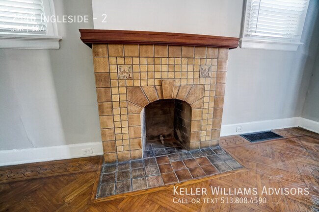 Building Photo - 2546 Ingleside-2