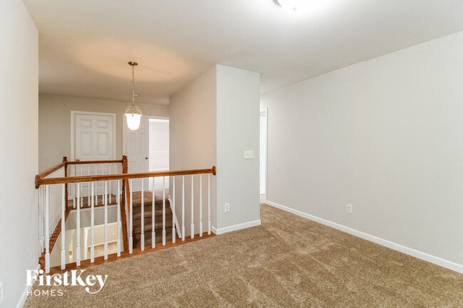 Building Photo - 4015 Shadetree Dr