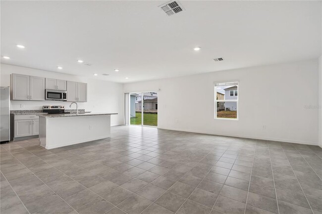 Building Photo - 5682 Nispero Wy