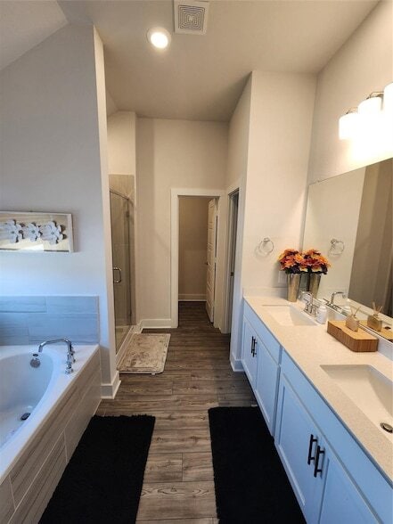 Building Photo - 10603 Whitejacket