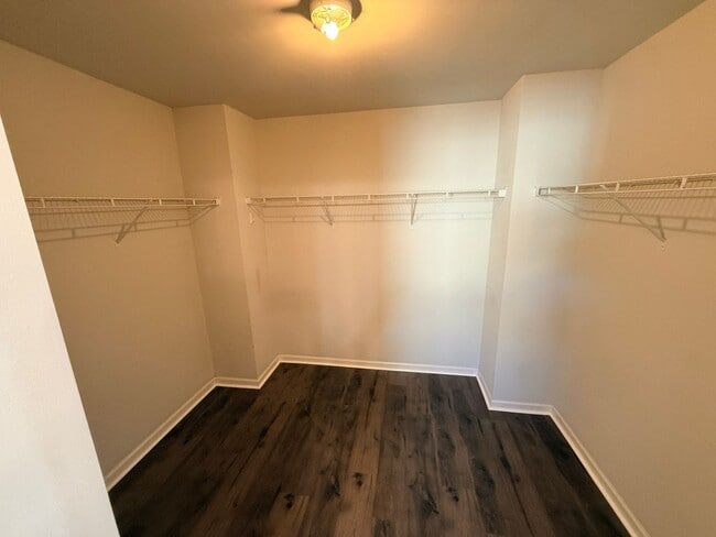 Building Photo - 7157 Sonja Dr