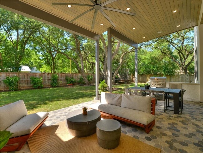 Building Photo - 304 Westwood Terrace