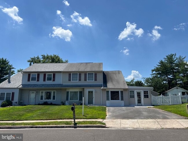 Primary Photo - 1626 Boone Way