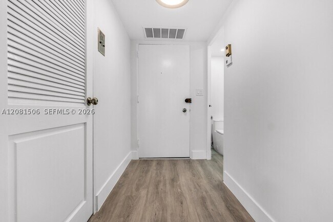 Building Photo - 3430 Galt Ocean Dr