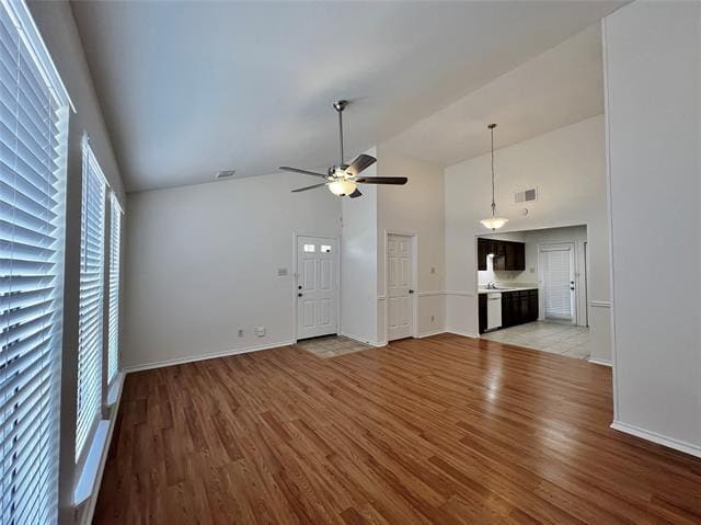 Building Photo - 719 Hillcrest Ct
