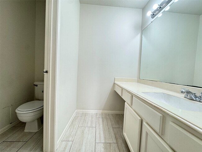 Building Photo - 16315 Cobble Springs Ct