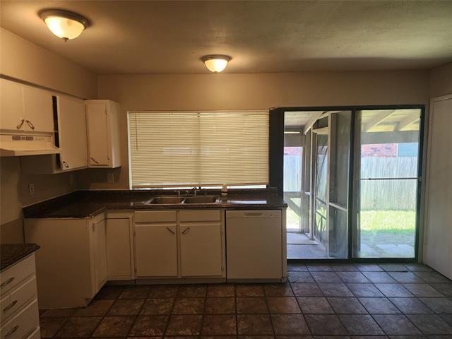 Building Photo - 1305 Whittenburg Dr