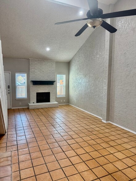 Building Photo - 4528 Lanham St