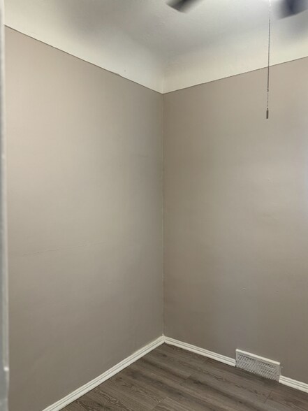 Building Photo - 3226 Walton Ave