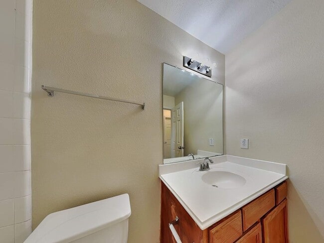 Building Photo - 1003 Redcrest Springs Ct