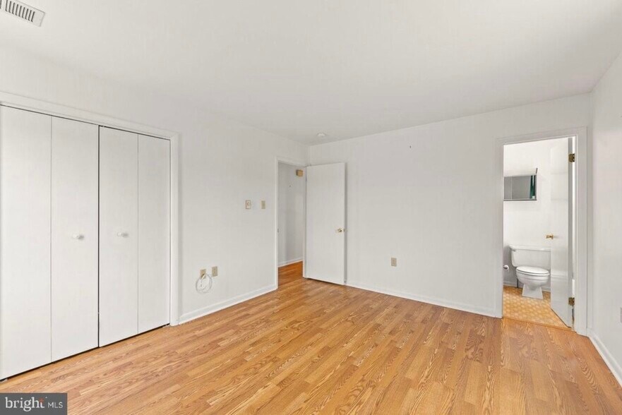 Building Photo - 363 Crim Dr
