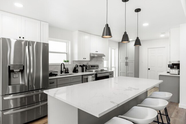 Building Photo - 15126 Forest Lodge Dr