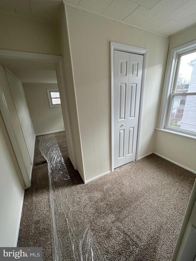 Building Photo - 3 Bedroom Home Near Downtown Lancaster