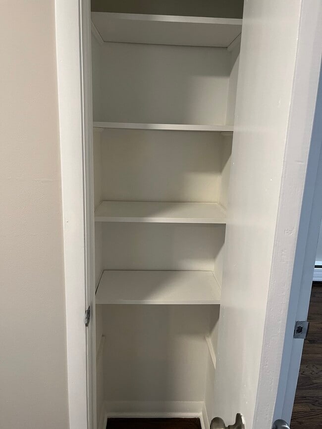 Building Photo - 2239 S 17th Ave