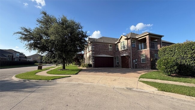 Building Photo - 6728 S Fork Dr