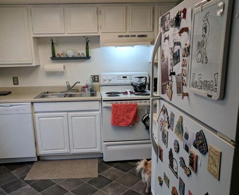 Building Photo - 1825 C Pl SE