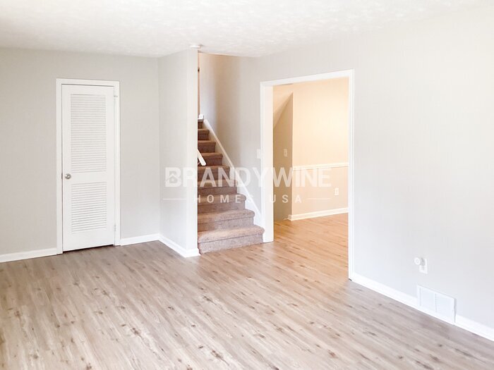 Building Photo - 2336 Columbia Woods Ct