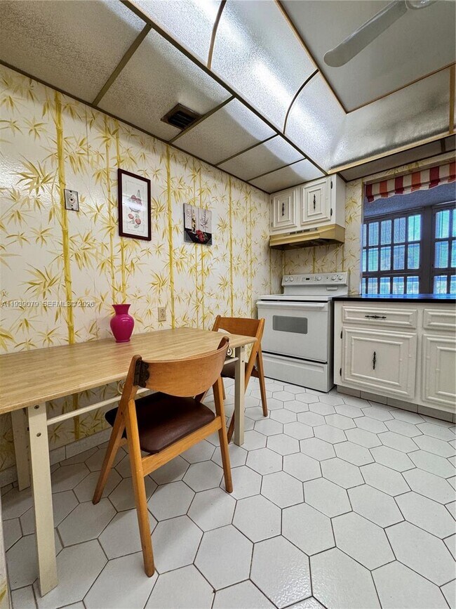 Building Photo - 701 Three Islands Boulevard