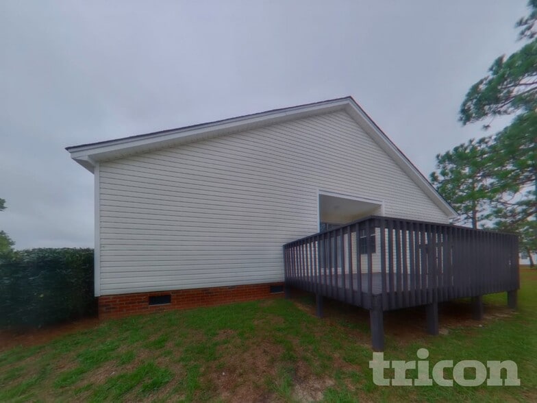 Building Photo - 1306 May Oak Cir