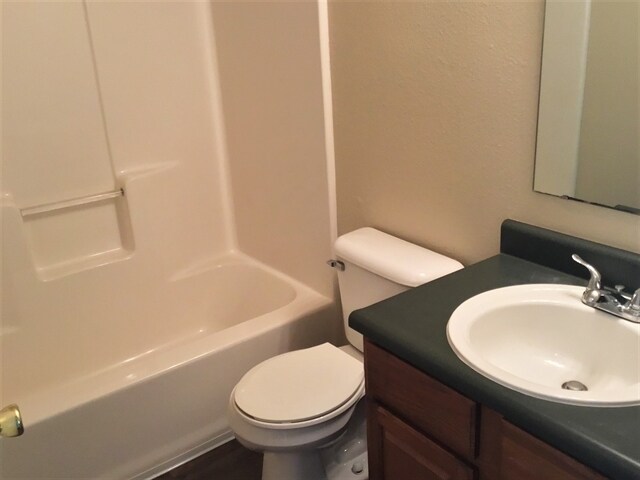 Building Photo - 2092 Meadowlark Ln