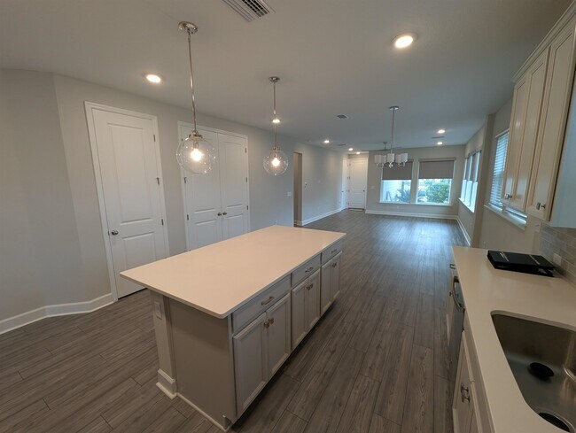 Building Photo - 84 Alston Dr