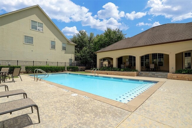 Building Photo - 2602 Coastal Greens Dr