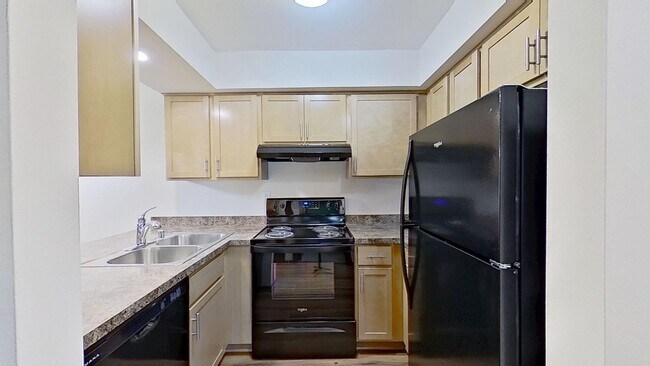 Building Photo - Renovated Upper 1 Bedroom 1 Bathroom Apart...