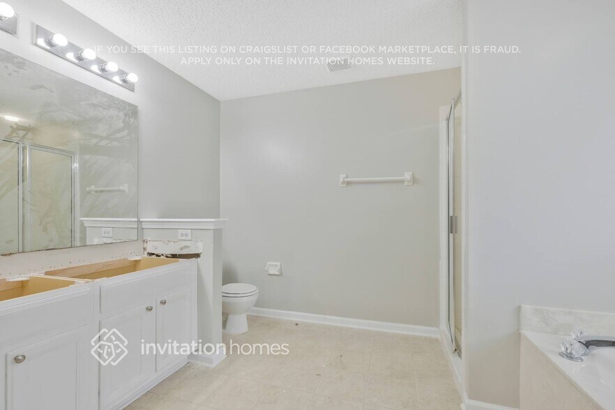 Building Photo - 921 Mineral Creek Dr