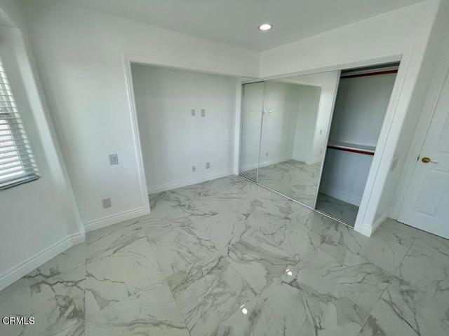 Building Photo - 642 Creekmont Ct