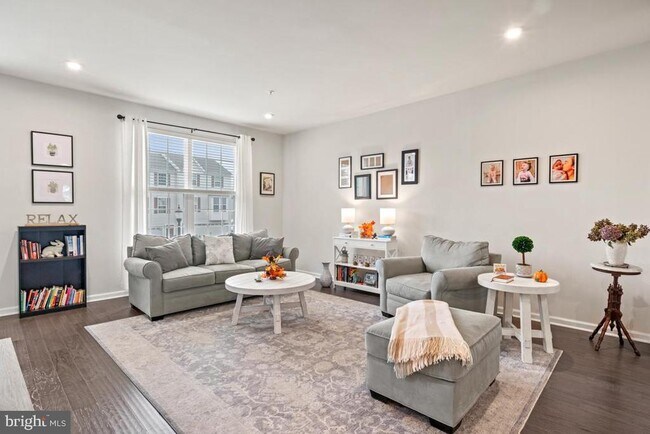 Building Photo - 410 Arbor Blvd