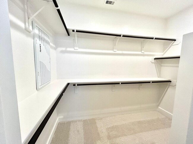 Building Photo - 211 Sierra Strm Ln