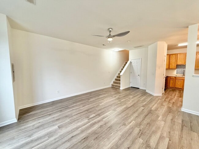 Building Photo - **OFFERING RENT PROMOTION FOR FIRST 6 MONTHS, WAIVED APPLICATION FEES & $100 MOVE IN PROMOTION** ...