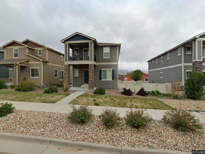 Primary Photo - 1290 Antrim Loop